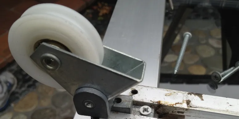 A close up of the blade on a machine